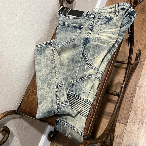 Brand New Level 1 Denim Stone Washed Distressed Stretch Vintage Slim Fit Jeans! - Picture 7 of 8